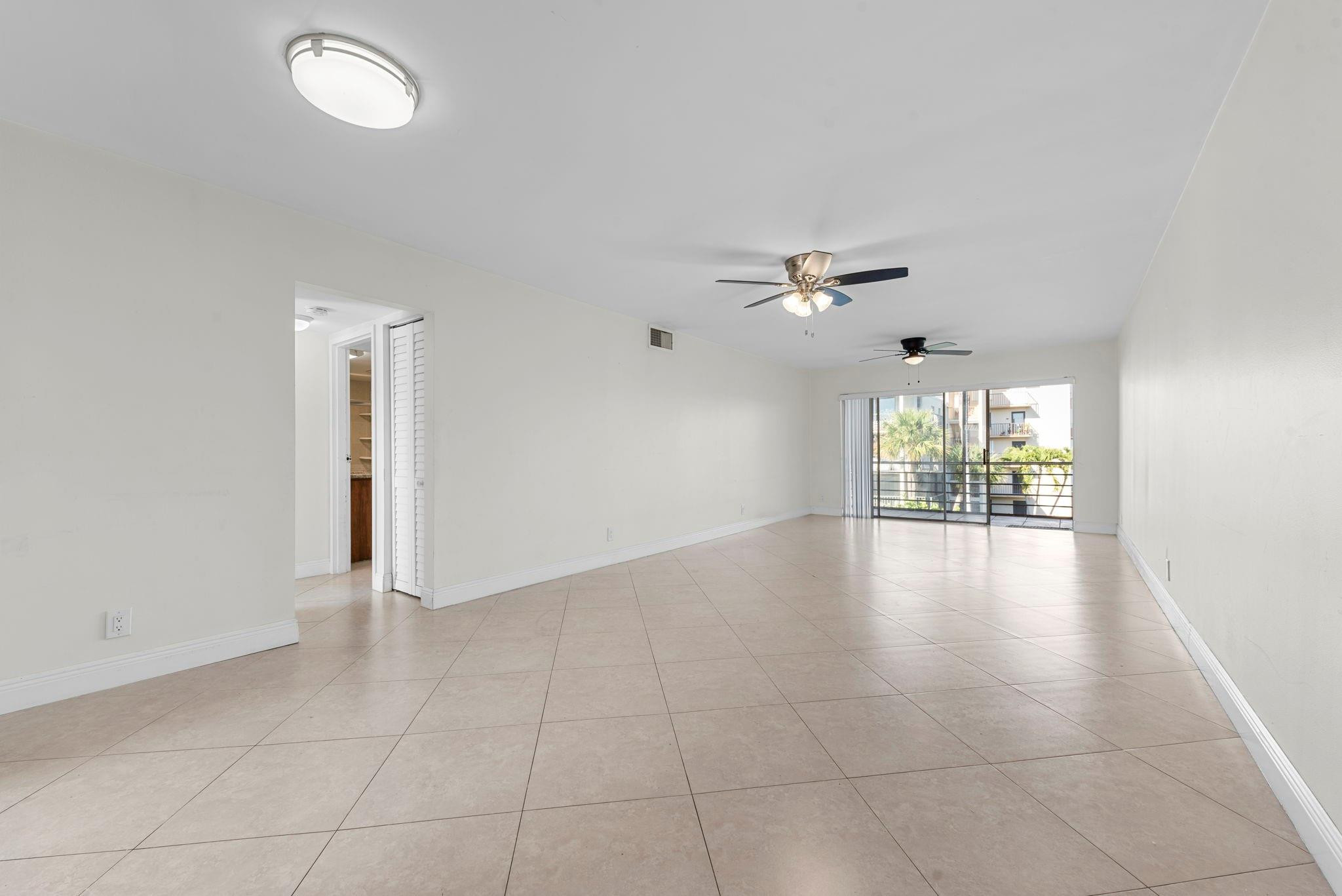 200 Waterway Drive 301, Lantana Unit: 301