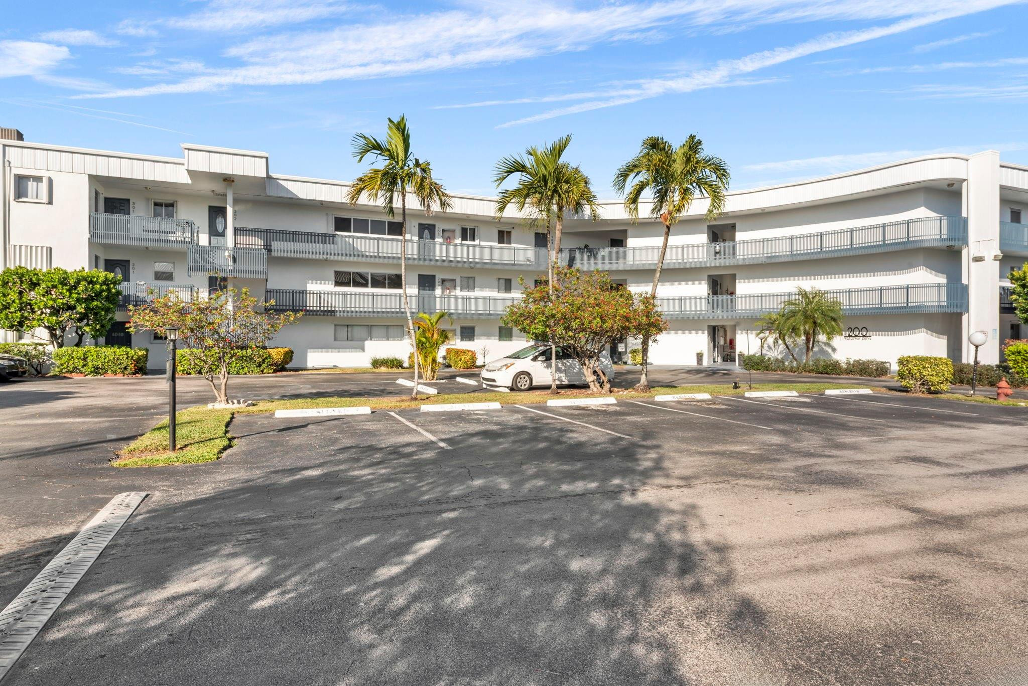 200 Waterway Drive 301, Lantana Unit: 301