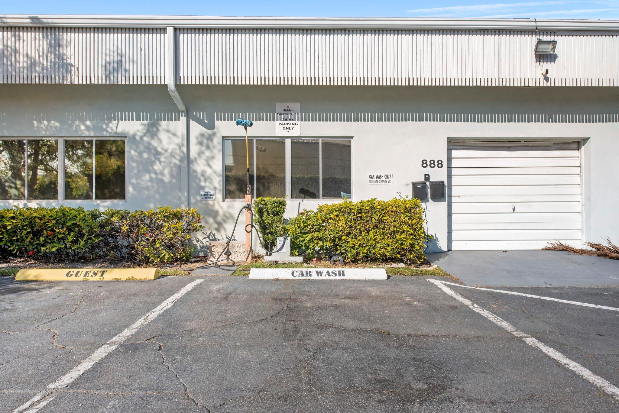 200 Waterway Drive 301, Lantana Unit: 301