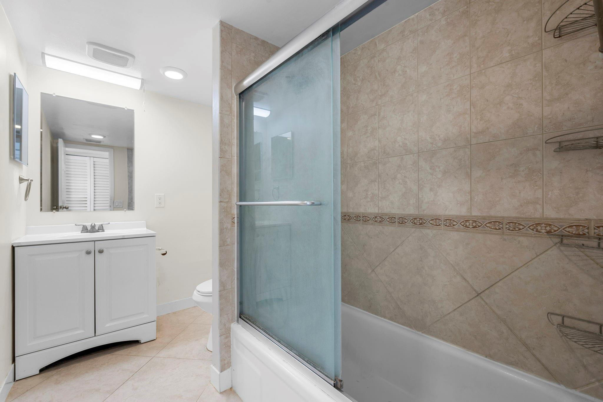 200 Waterway Drive 301, Lantana Unit: 301