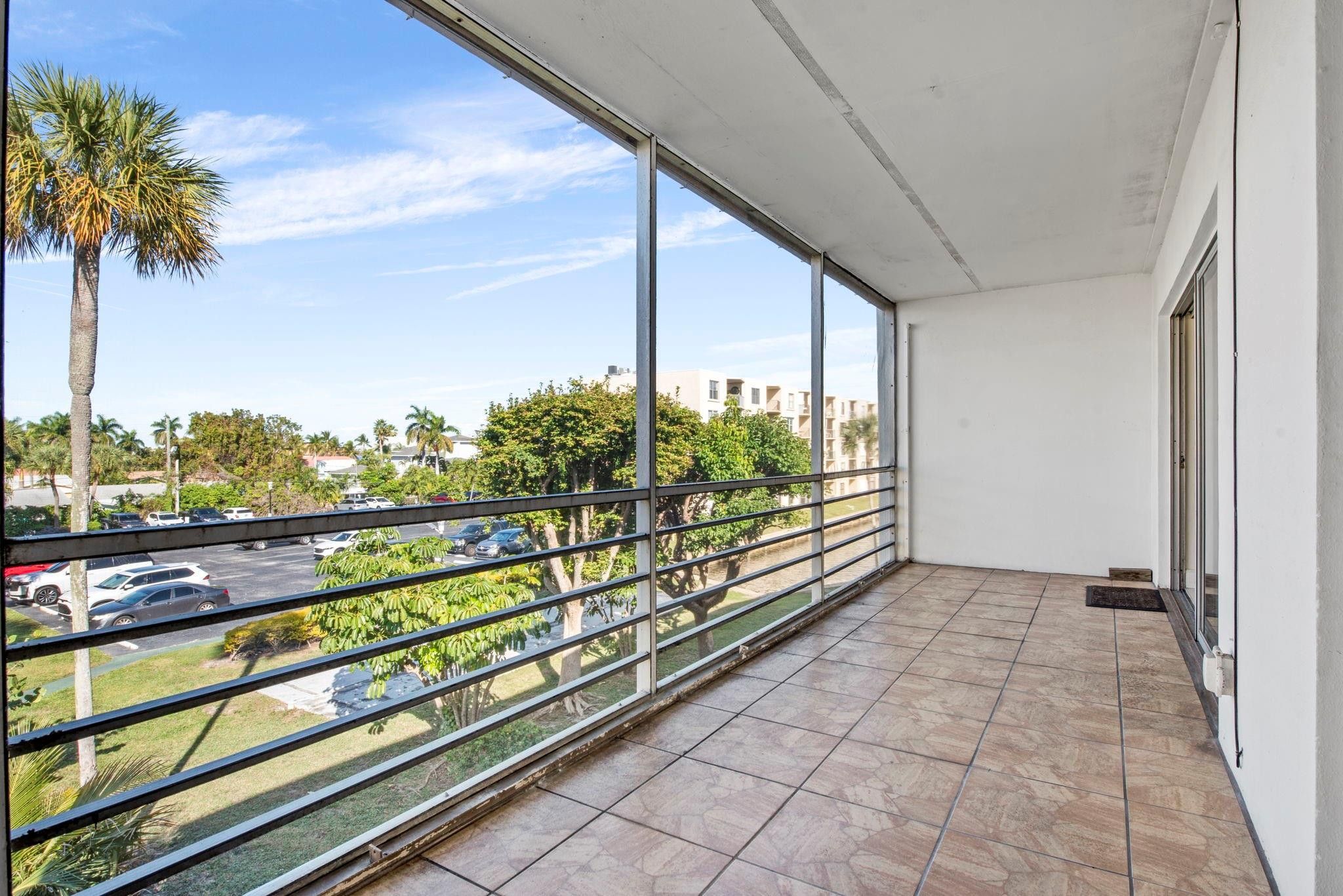 200 Waterway Drive 301, Lantana Unit: 301