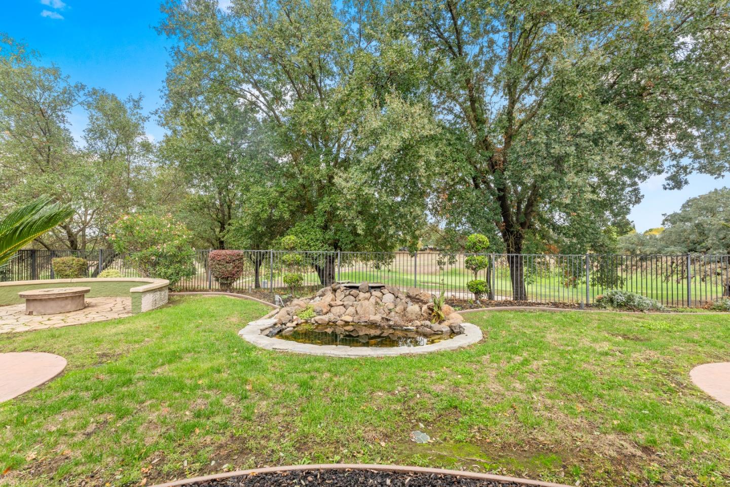 9555 Pinehurst Drive