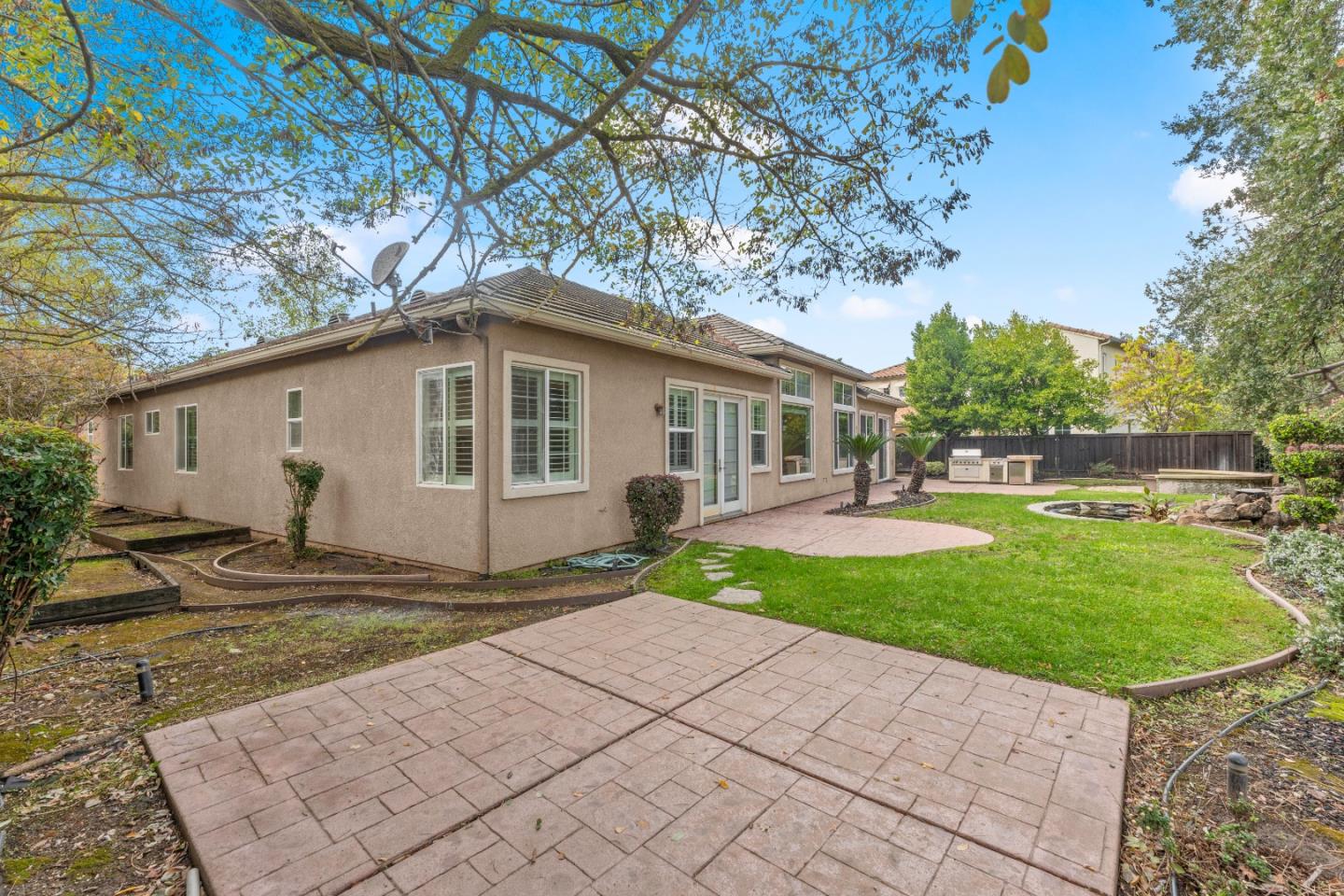 9555 Pinehurst Drive