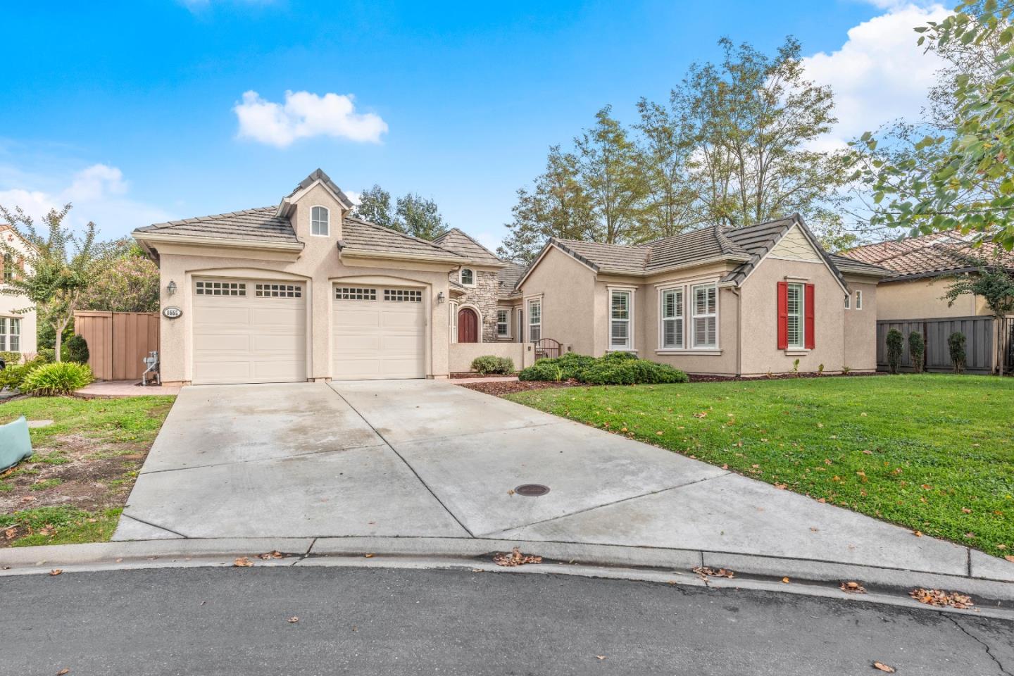 9555 Pinehurst Drive