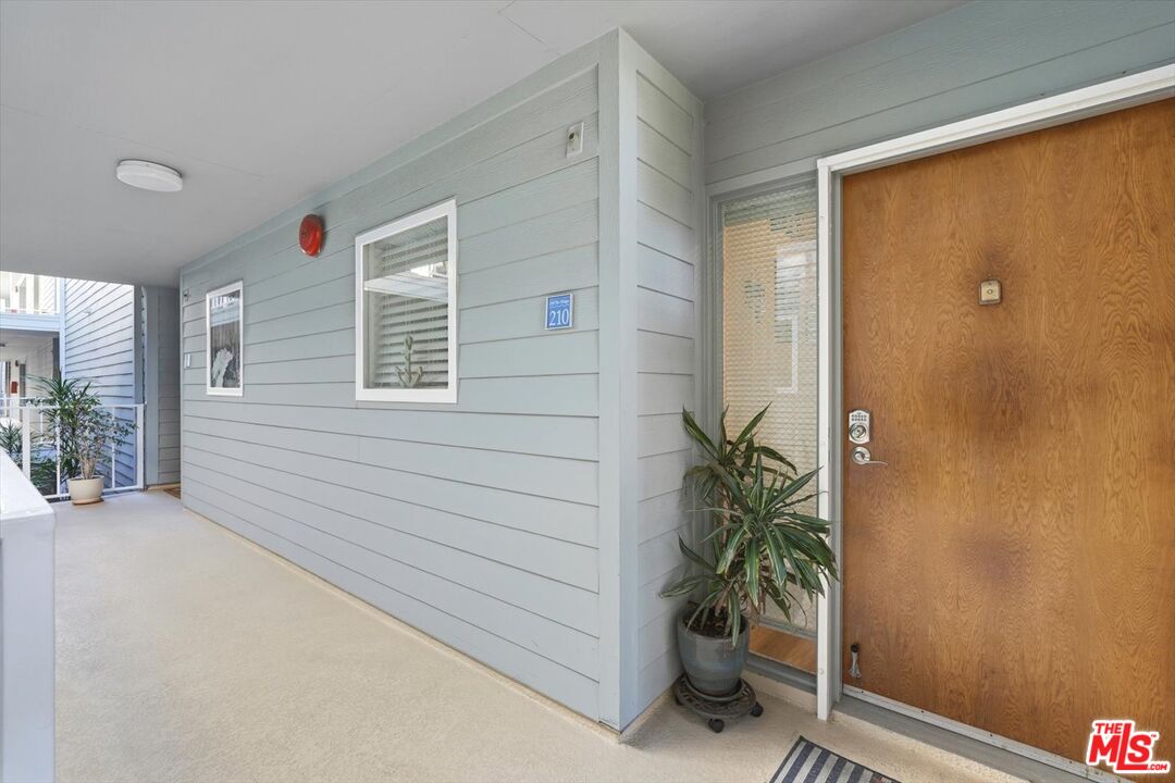 240 The Village Vlg Unit: 210