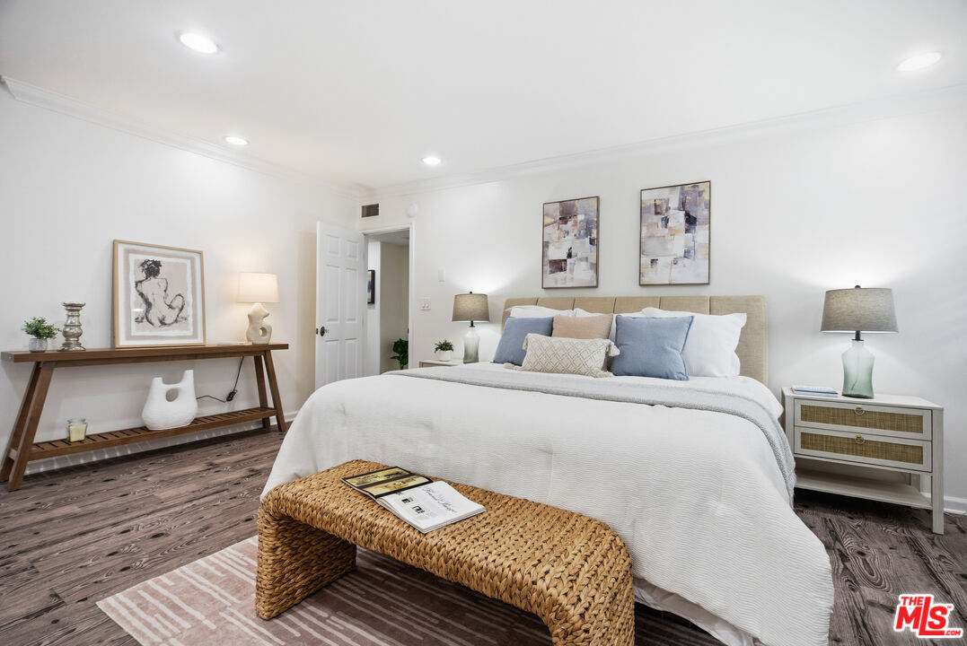 1337 Berkeley St Unit: 6