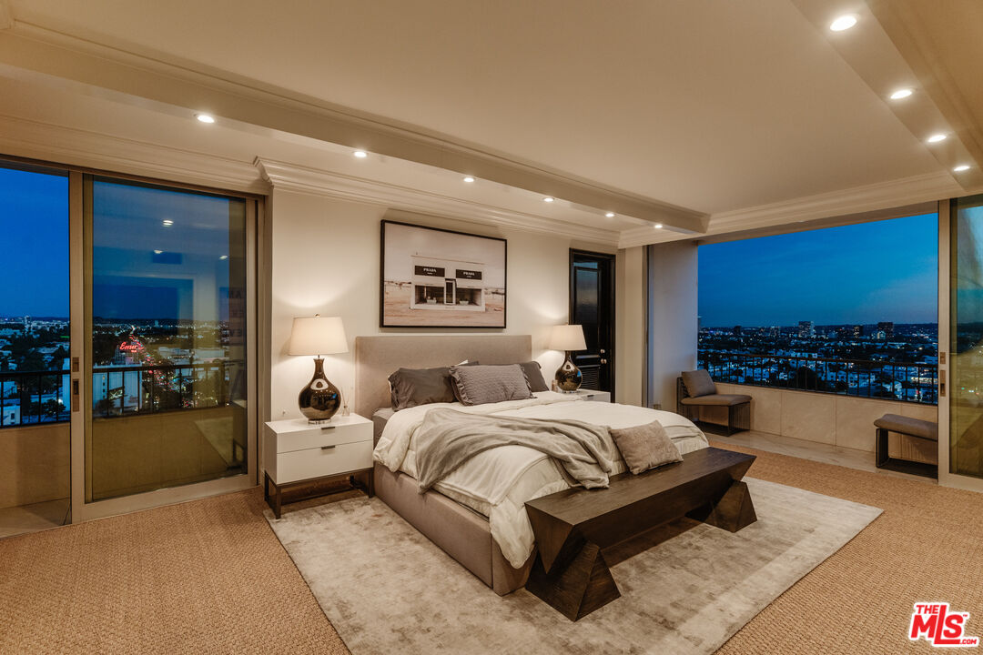 1100 Alta Loma Rd Unit: 1405