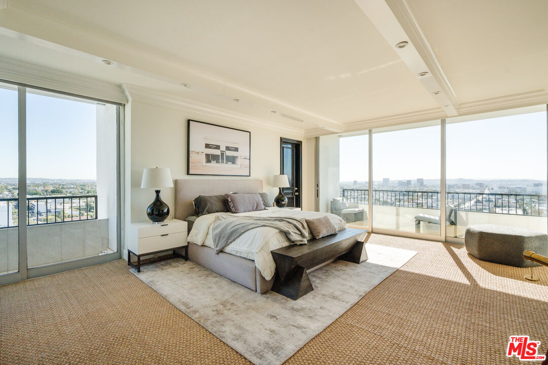 1100 Alta Loma Rd Unit: 1405