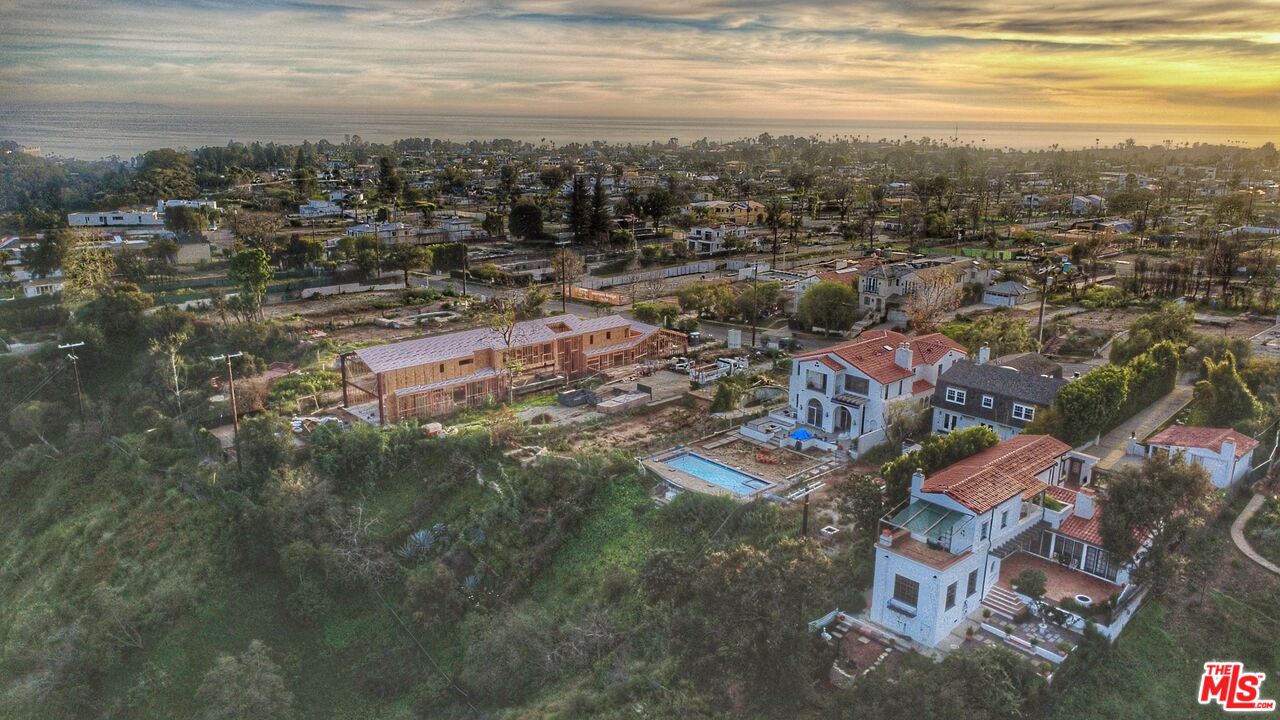 1028 Chautauqua Blvd