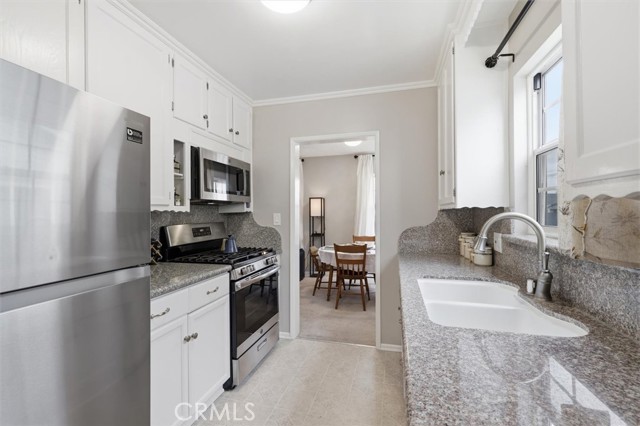 412 W 229th