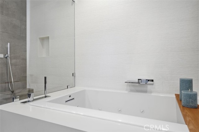 702 S Broadway Unit: A