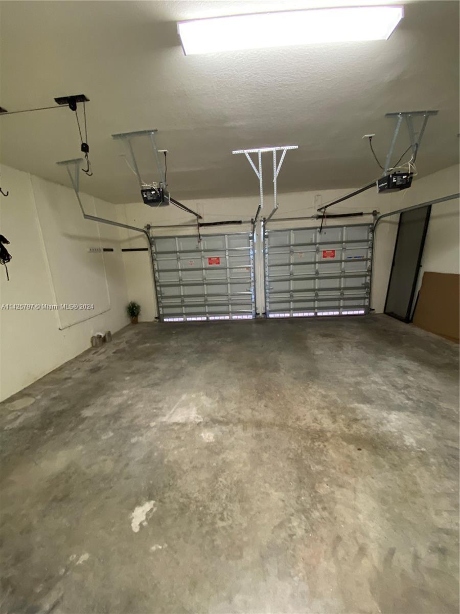 233 NE 23rd Ter