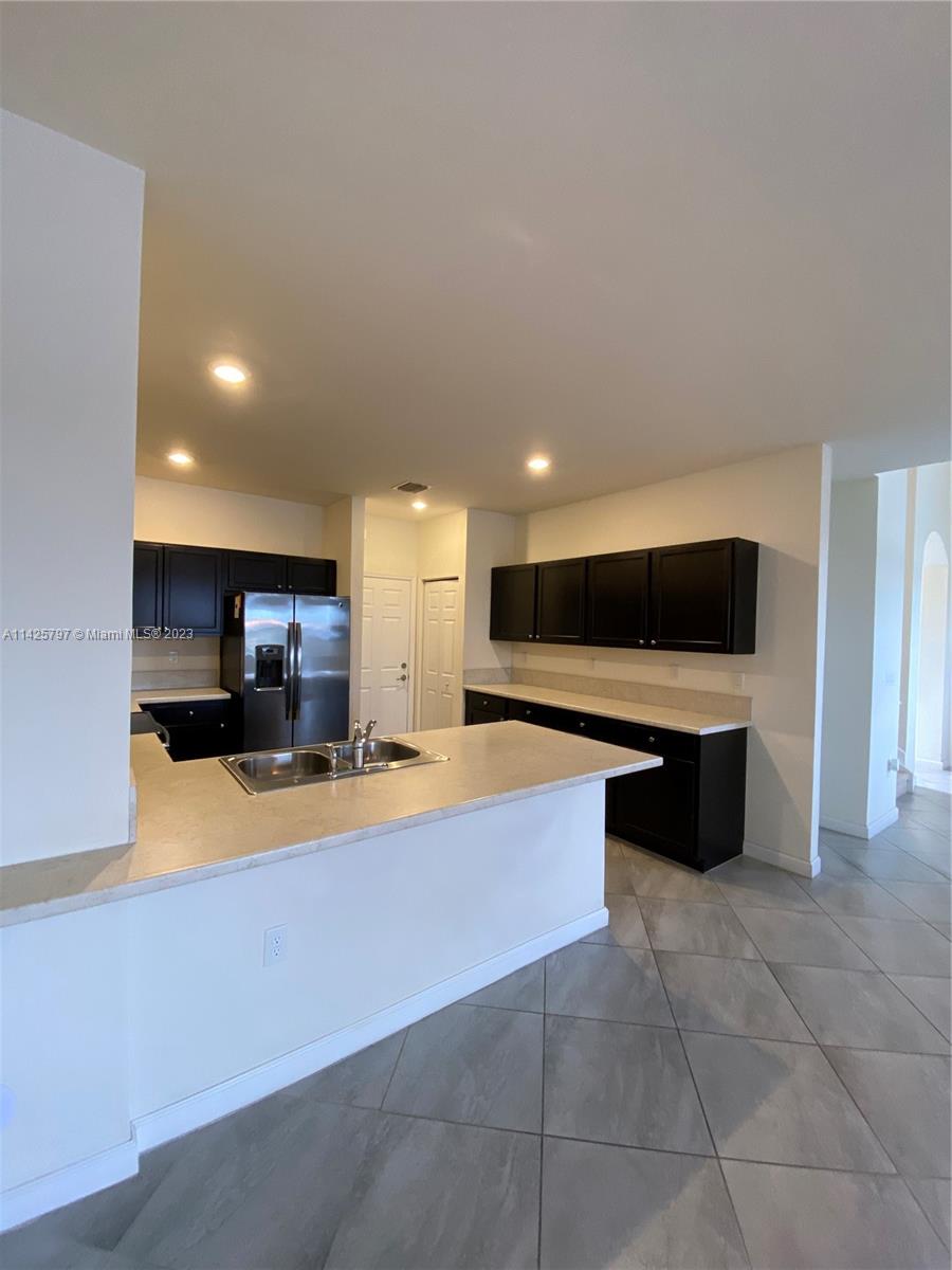233 NE 23rd Ter
