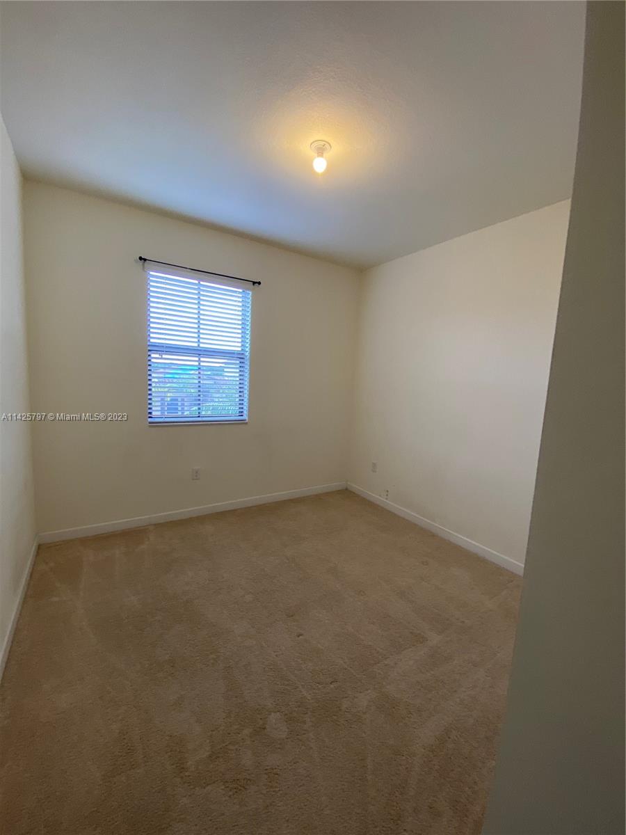 233 NE 23rd Ter