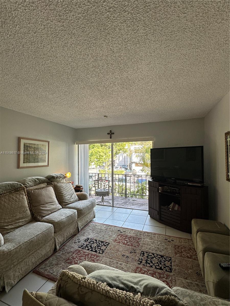 9227 SW 87th Ave Unit: B12