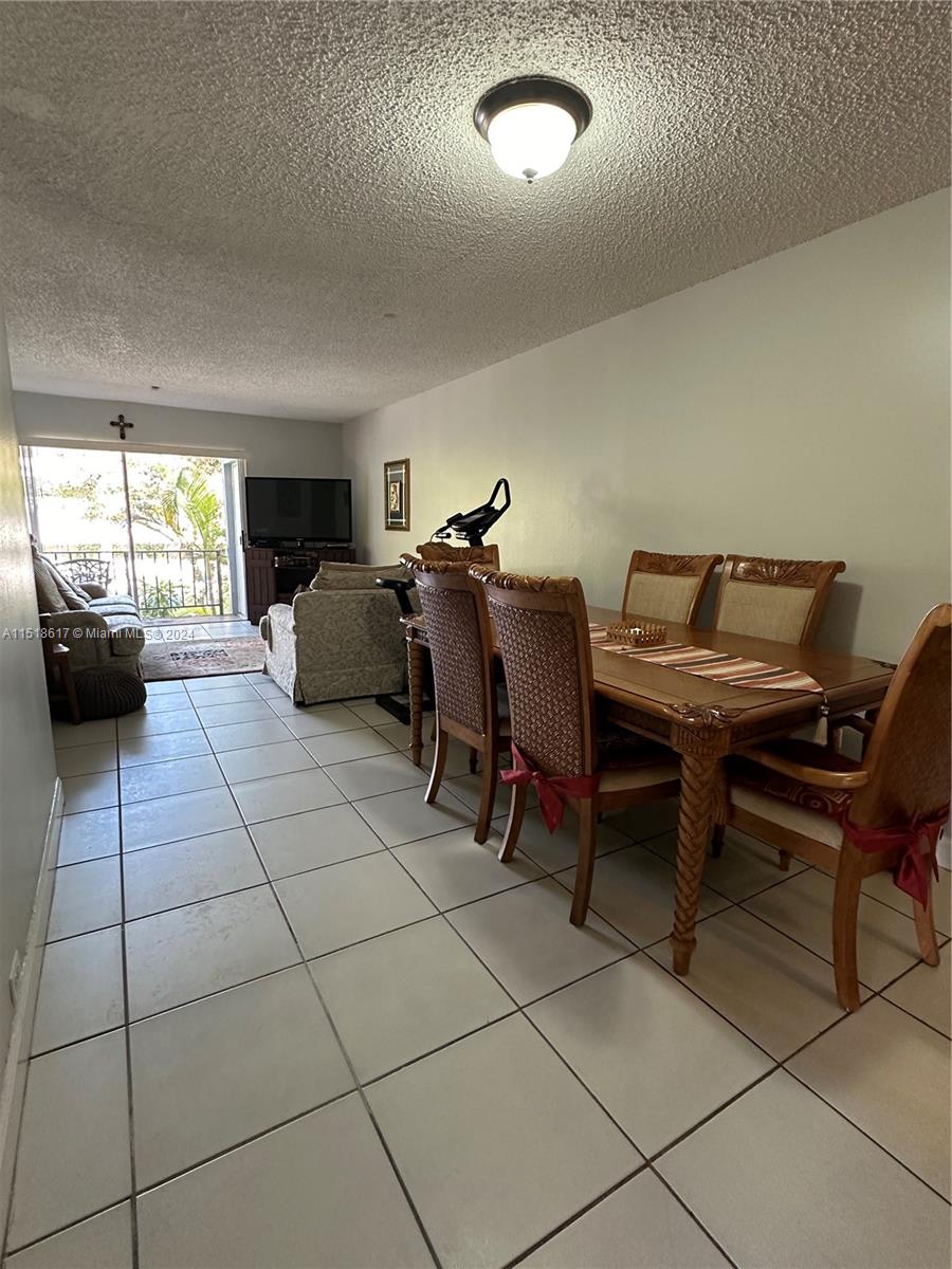 9227 SW 87th Ave Unit: B12