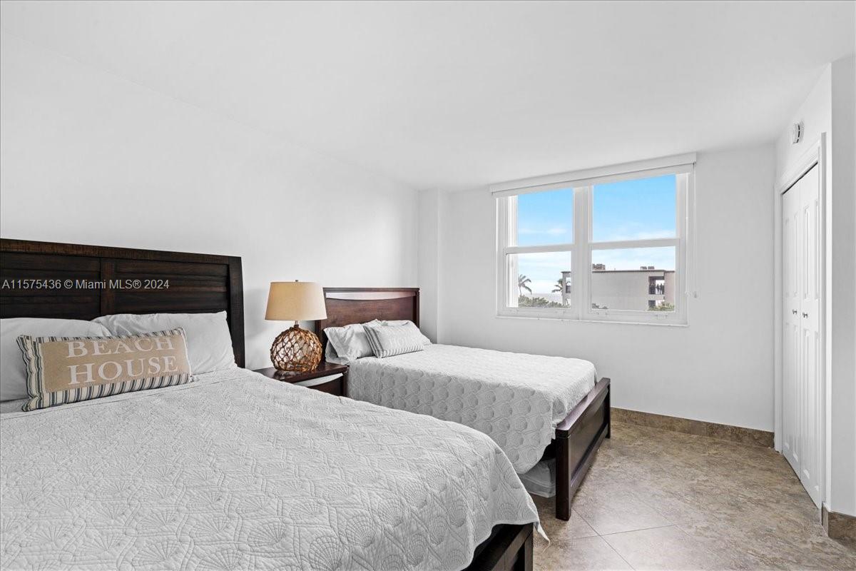 1900 S Ocean Blvd # 3E