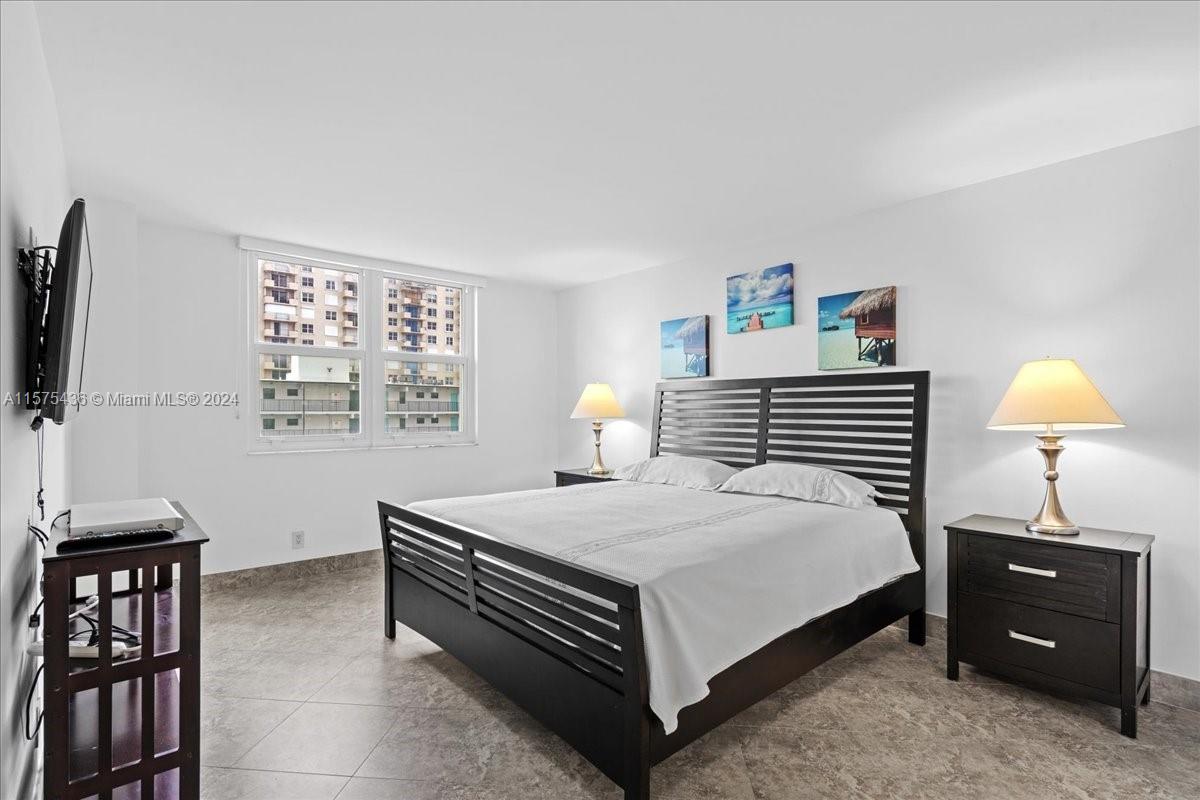 1900 S Ocean Blvd # 3E