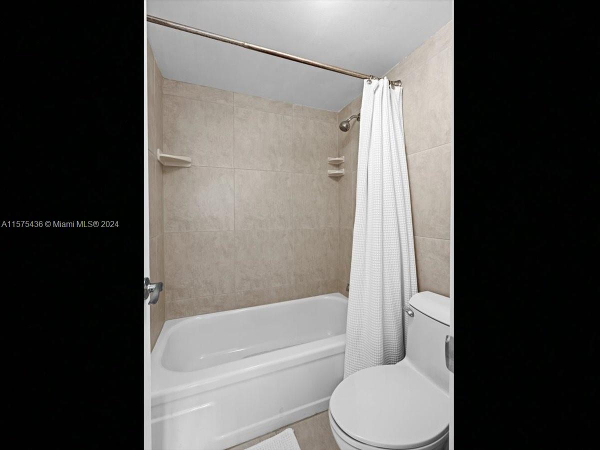1900 S Ocean Blvd # 3E