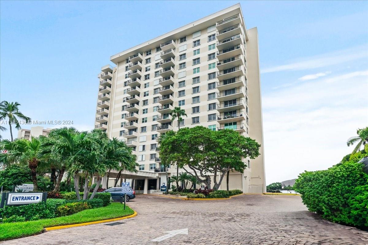1900 S Ocean Blvd # 3E