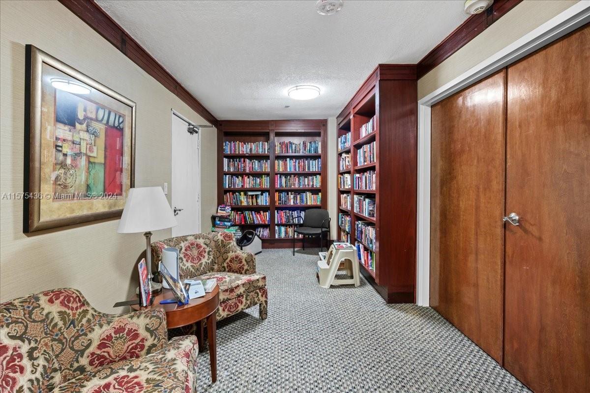 1900 S Ocean Blvd # 3E