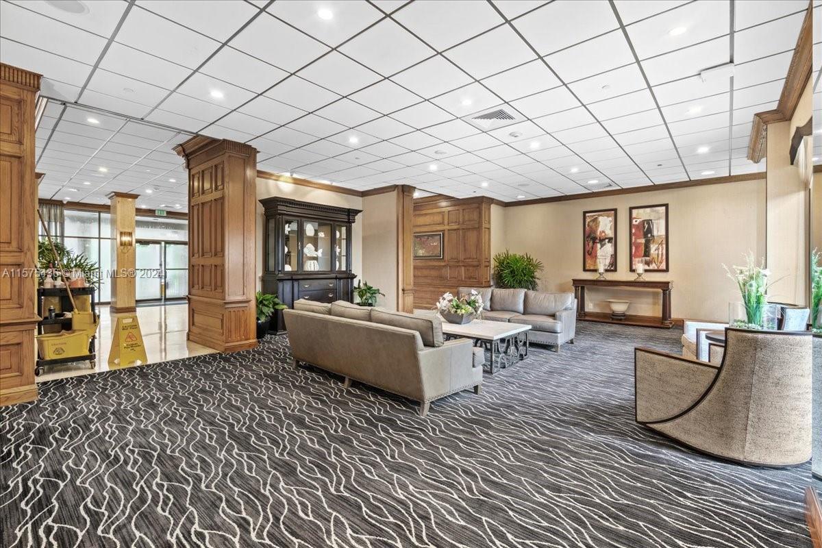 1900 S Ocean Blvd # 3E