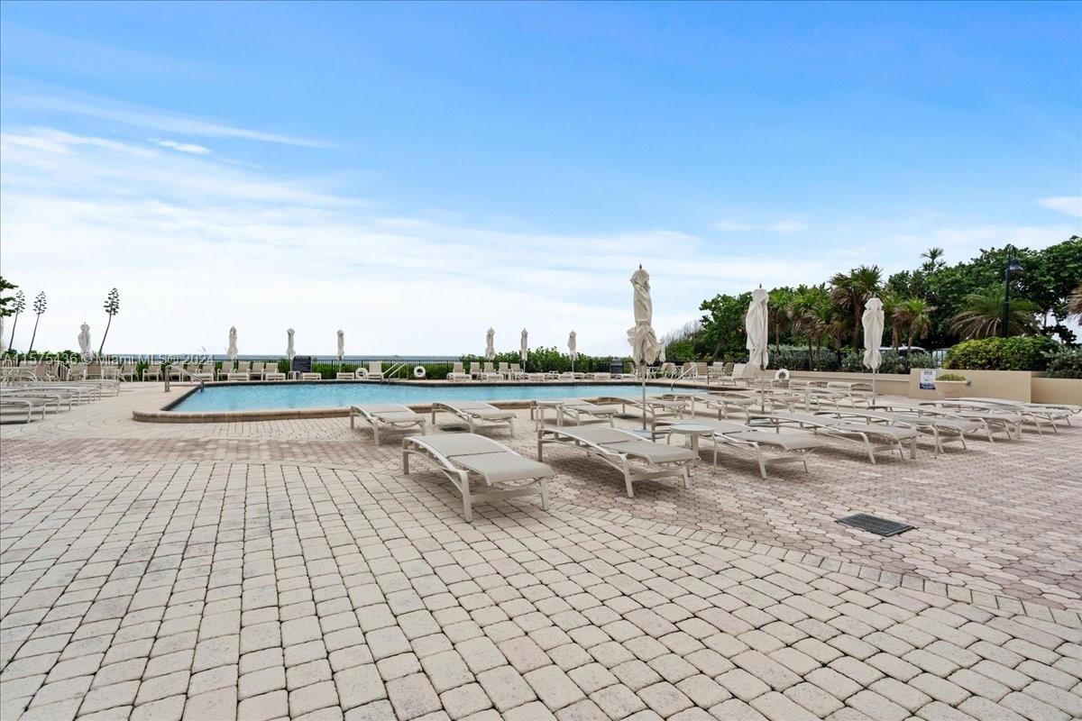 1900 S Ocean Blvd # 3E
