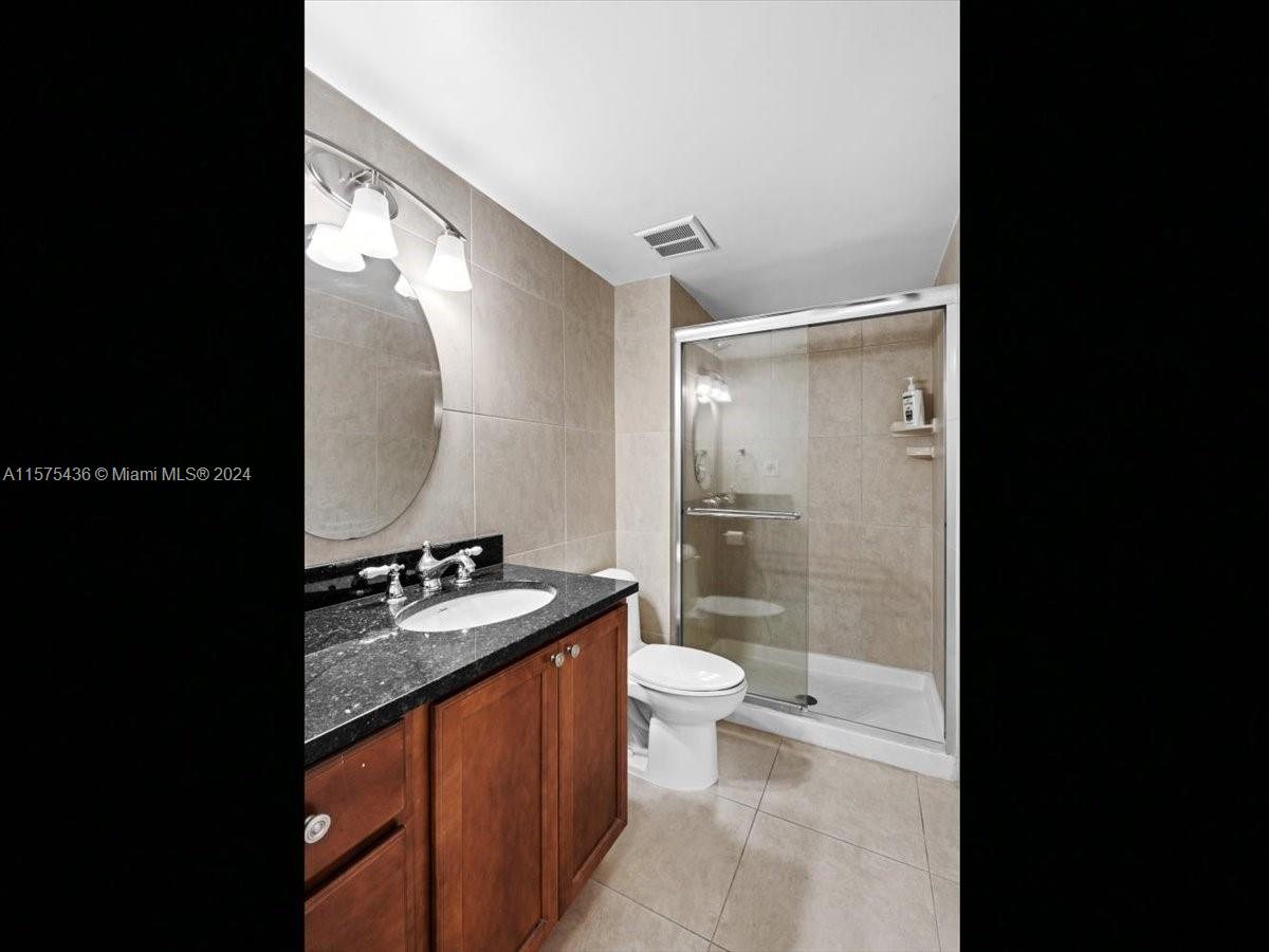 1900 S Ocean Blvd # 3E