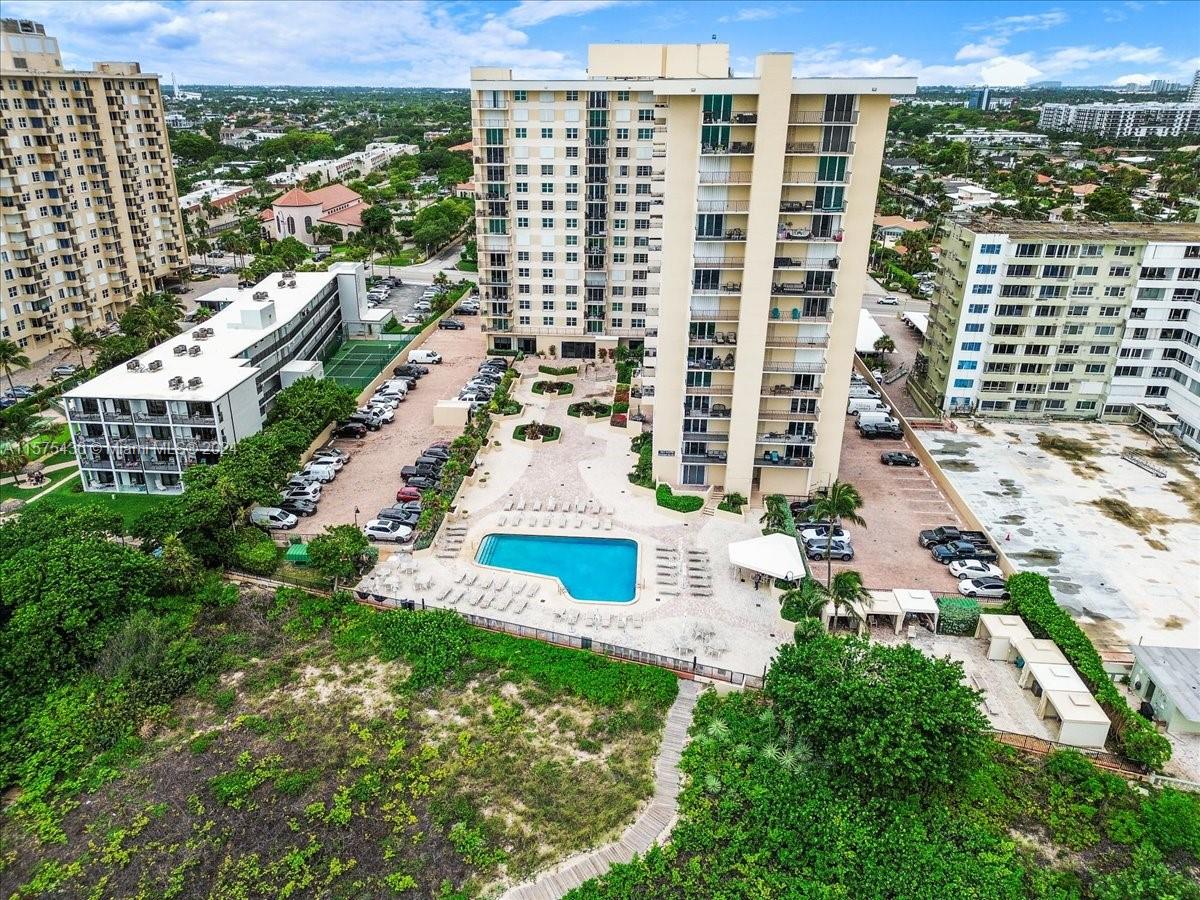 1900 S Ocean Blvd # 3E