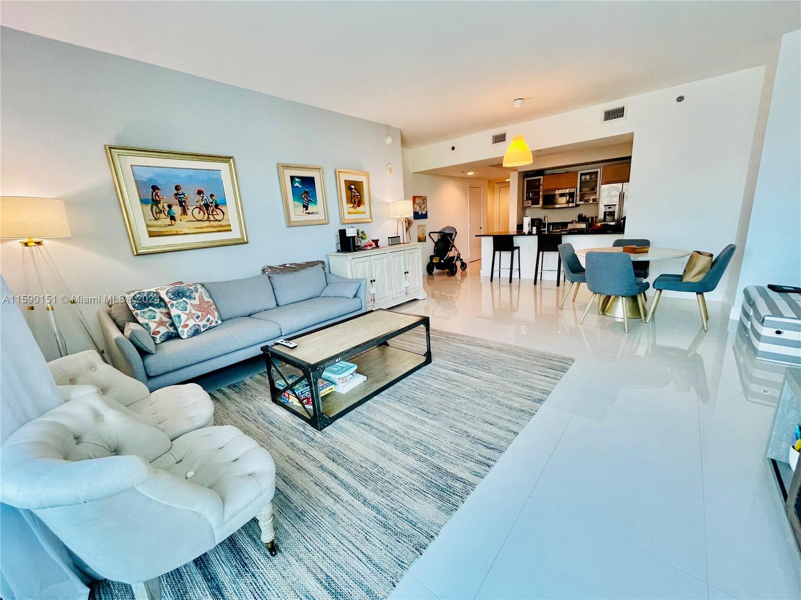 950 Brickell Bay Dr # 1610