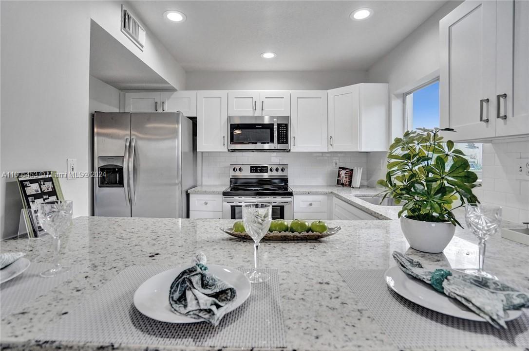 16630 SW 140th Ave