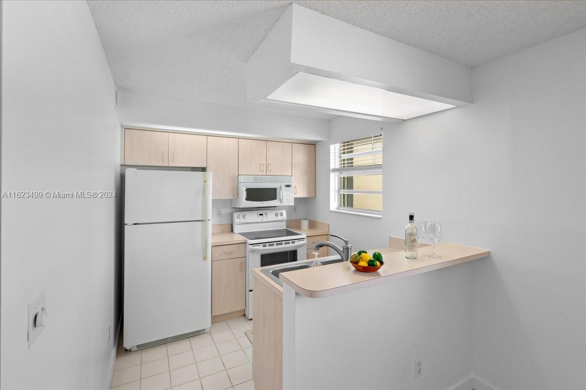 2528 SE 19th Pl # C Unit: 201-C