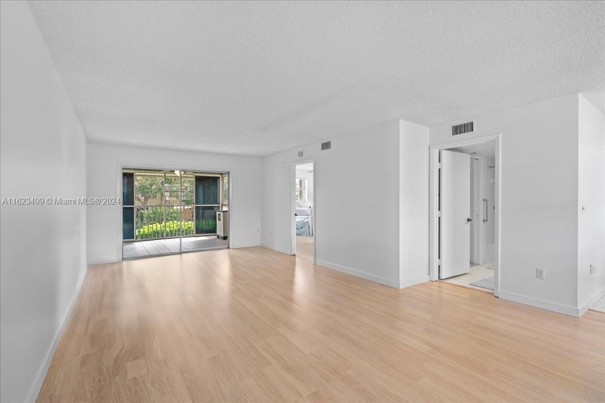 2528 SE 19th Pl # C Unit: 201-C