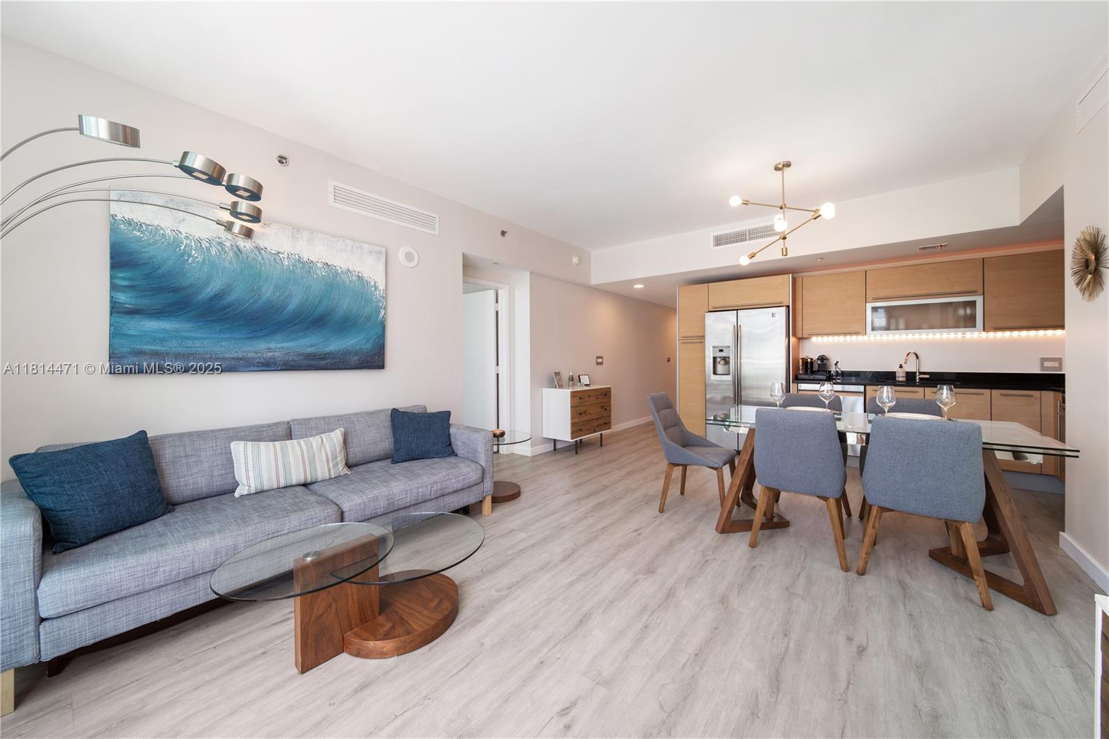 950 Brickell Bay Dr # 1407