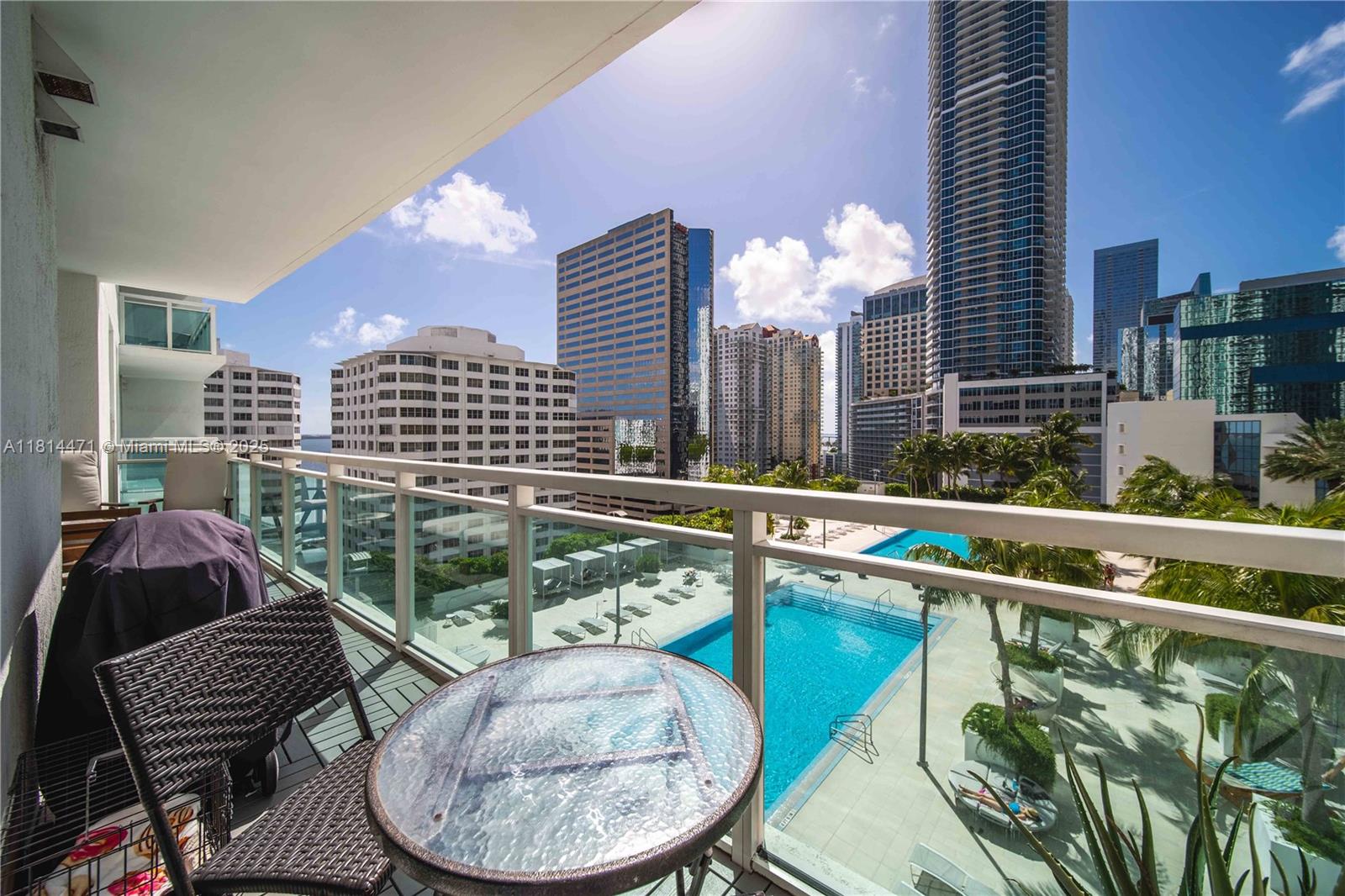 950 Brickell Bay Dr # 1407