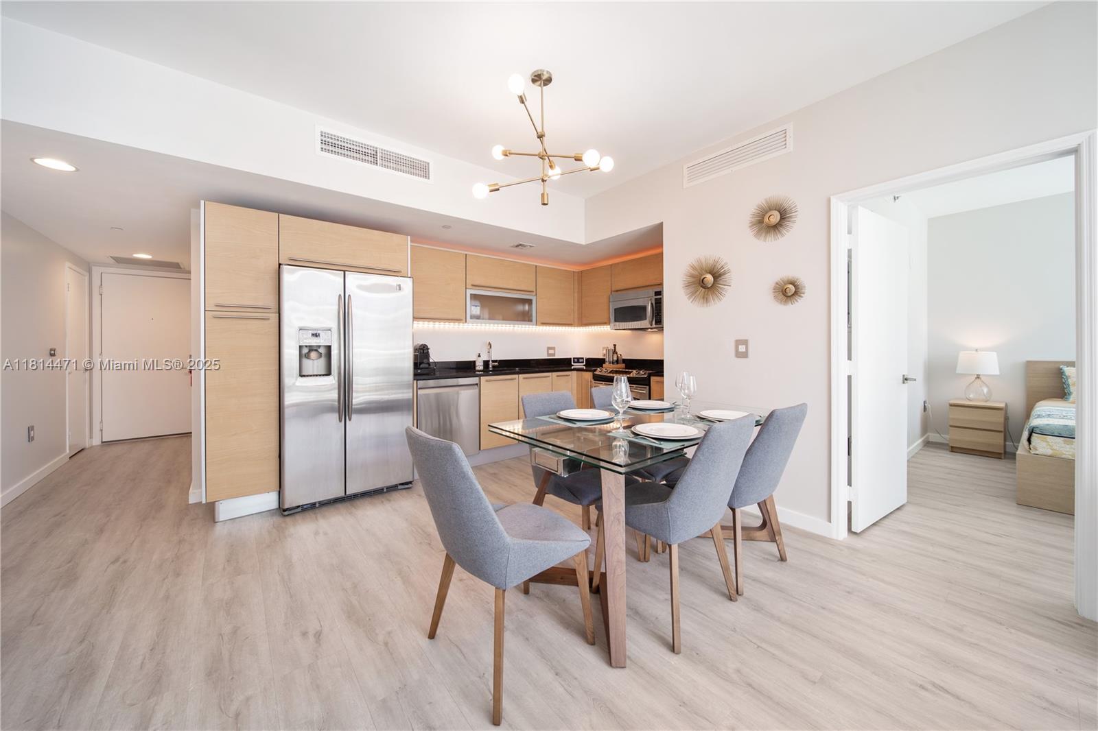 950 Brickell Bay Dr # 1407