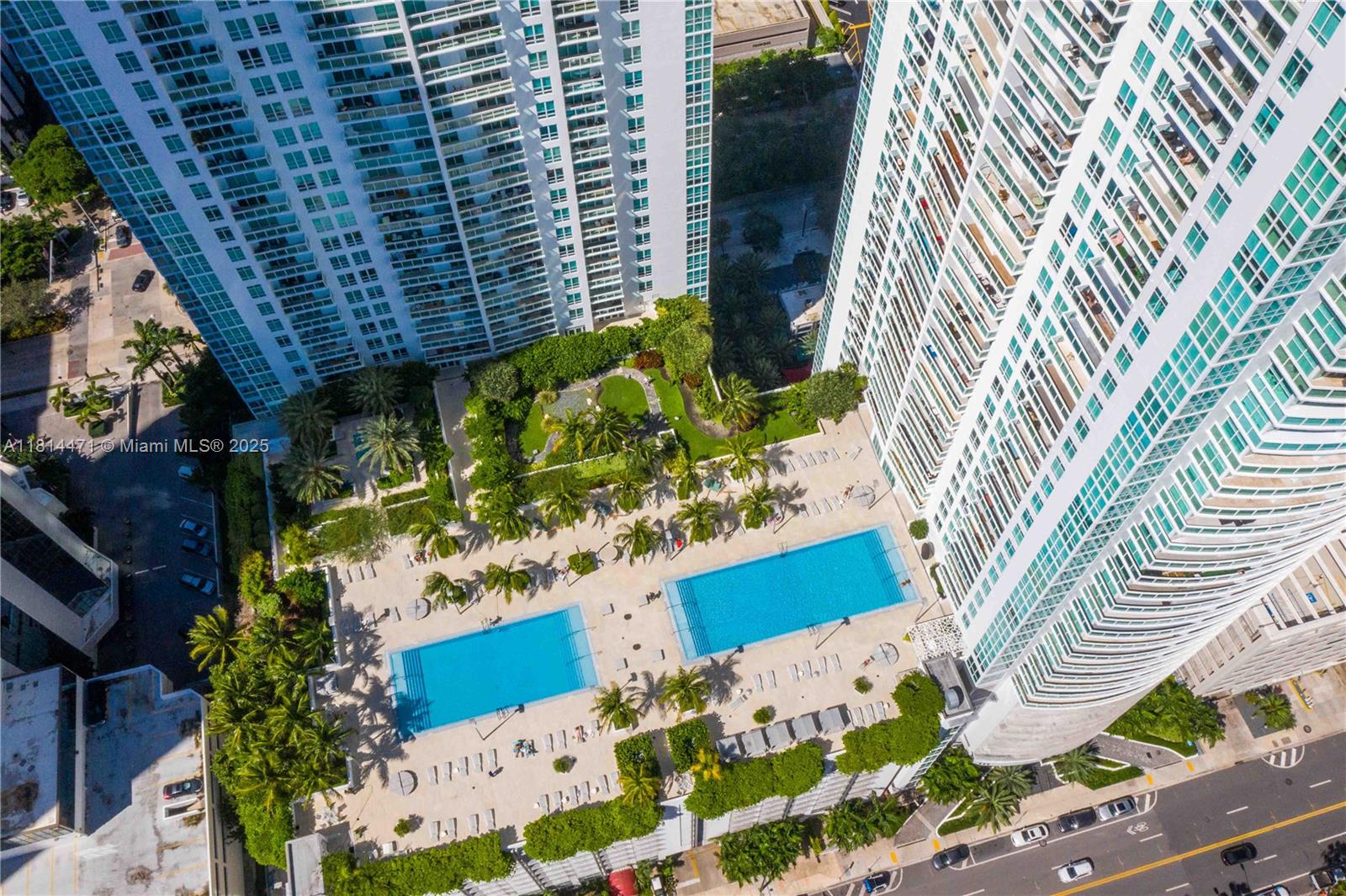 950 Brickell Bay Dr # 1407