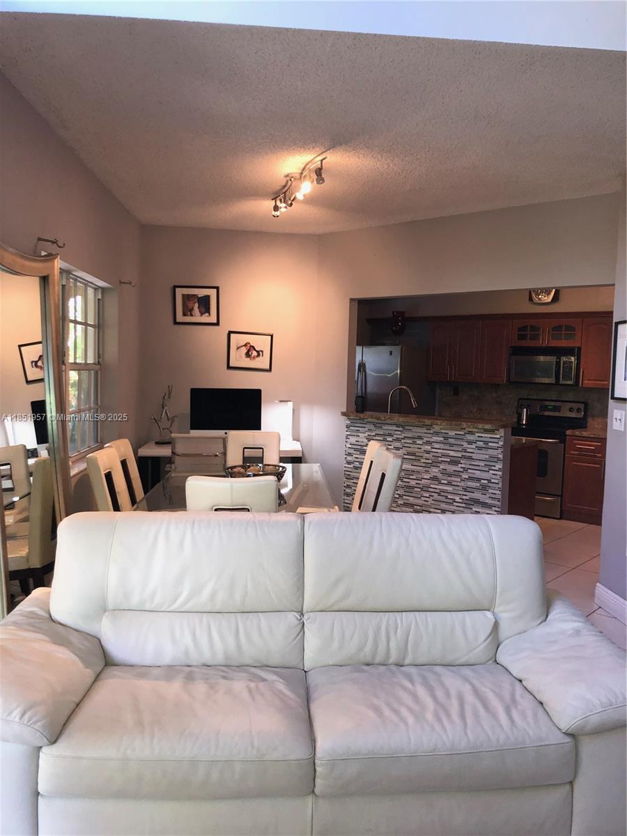 14355 SW 57th Ln # 11 Unit: 4-11