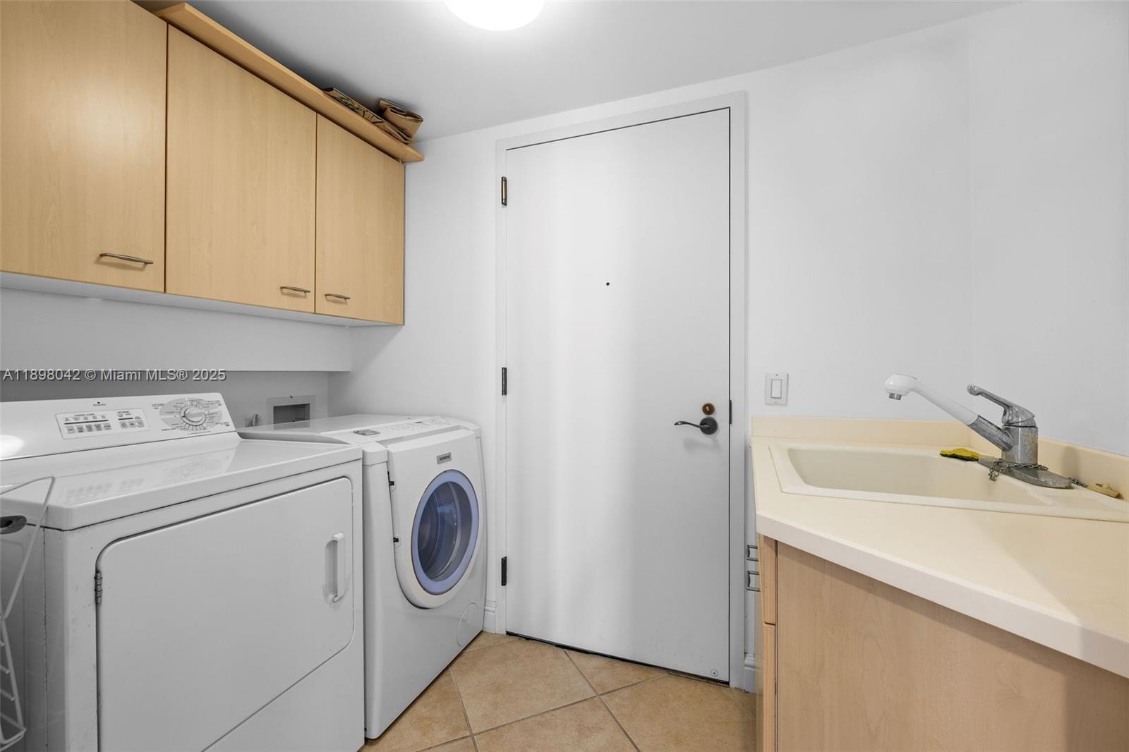 13627 Deering Bay Dr # 1002