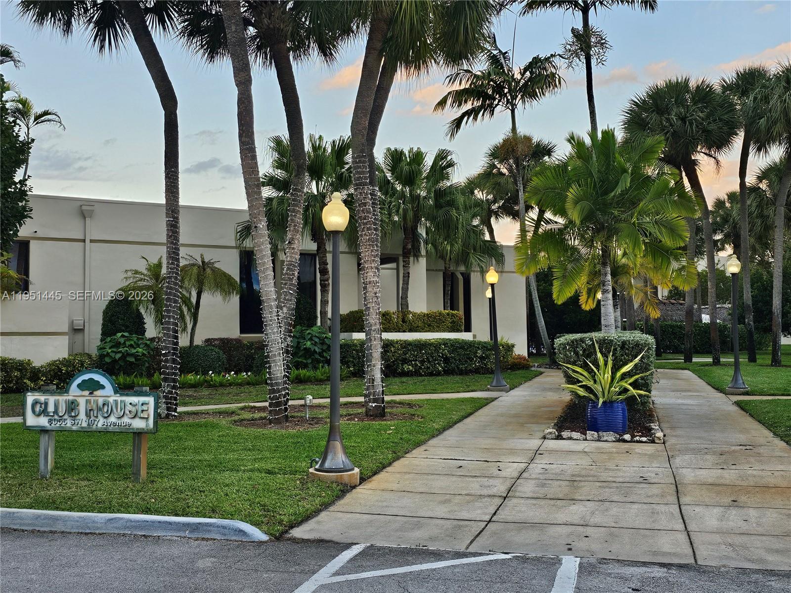 8075 SW 107th Ave # 114