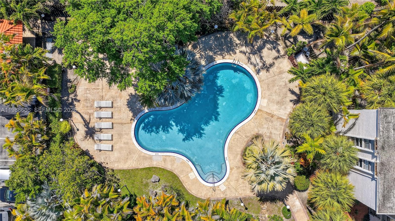 6904 N Kendall Dr # F104