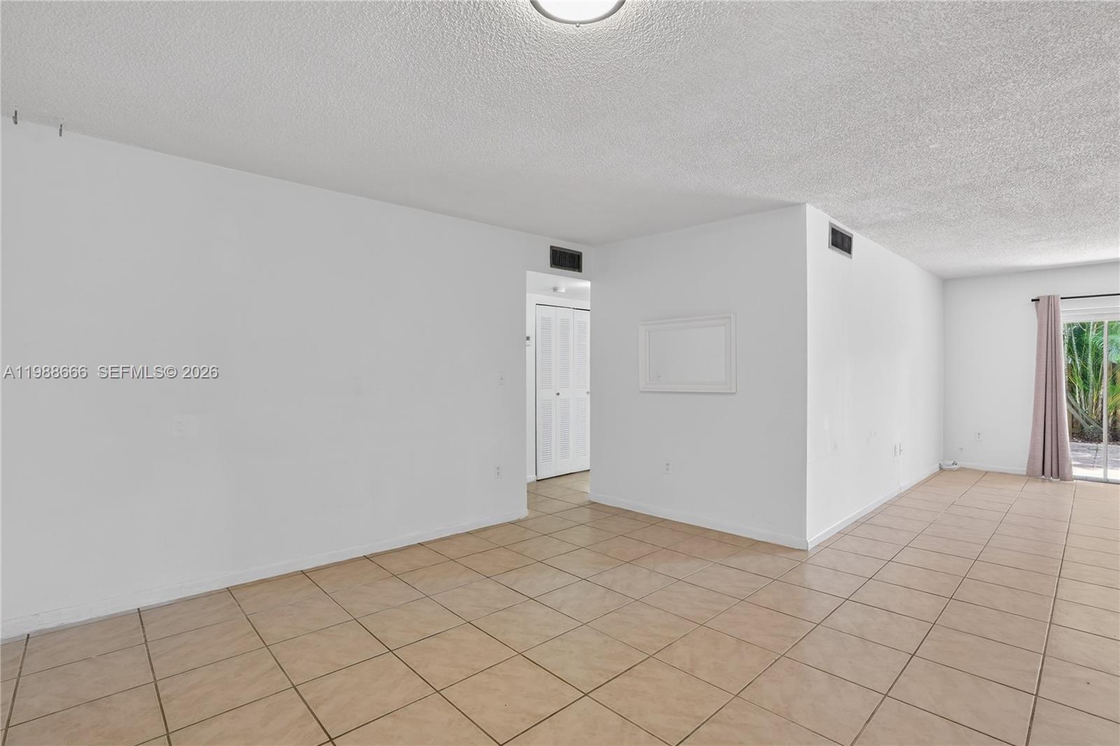 6904 N Kendall Dr # F104