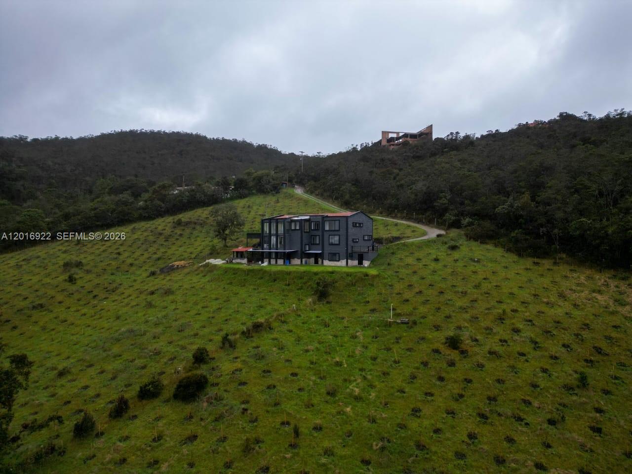 CRA 7 #237-04 Bogota, Colombia