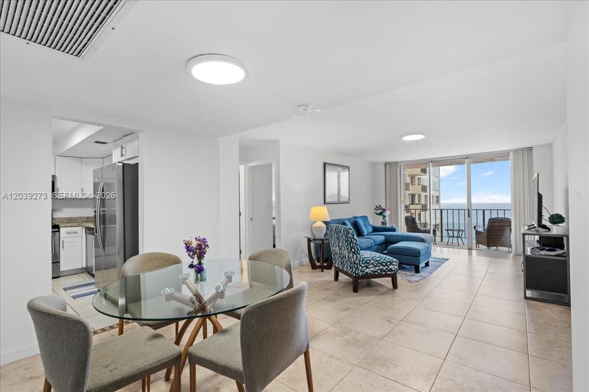 1900 S Ocean Blvd # 11T