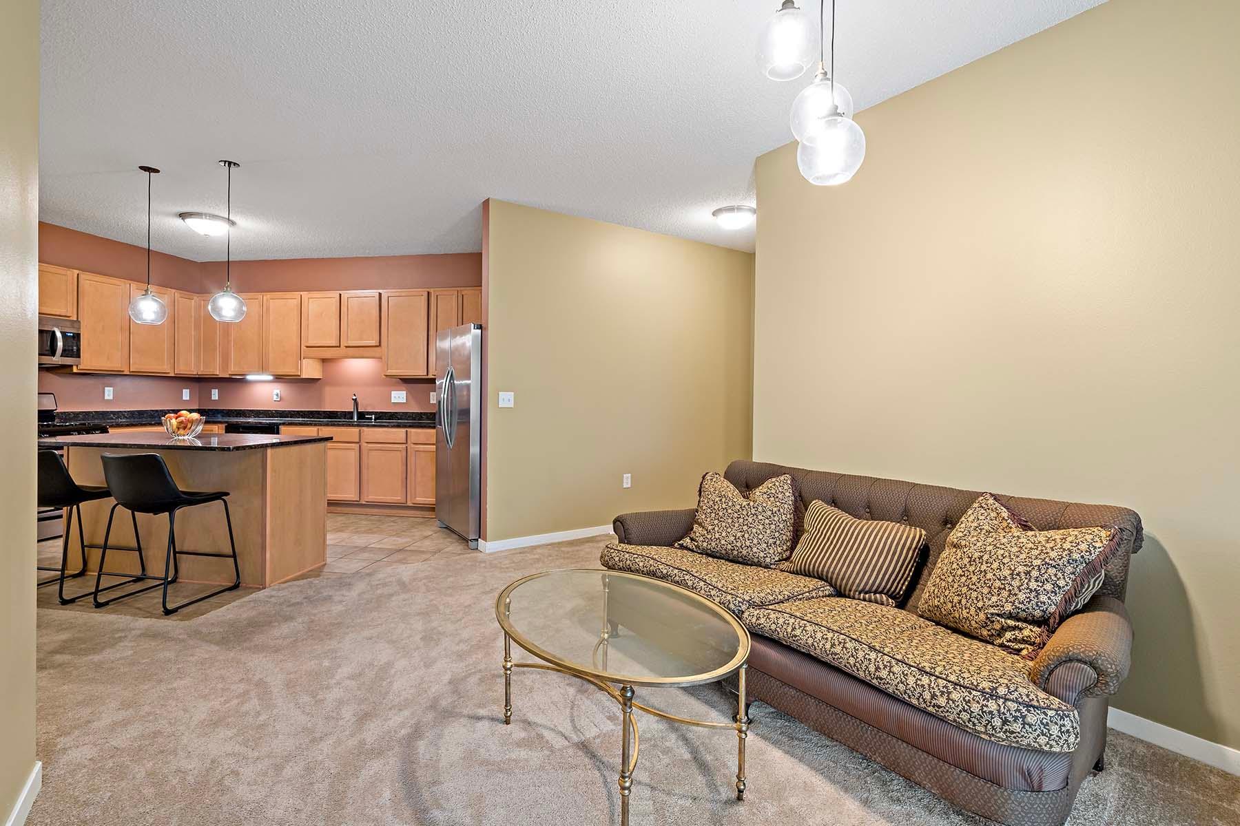 619 8th Street SE Unit: 412