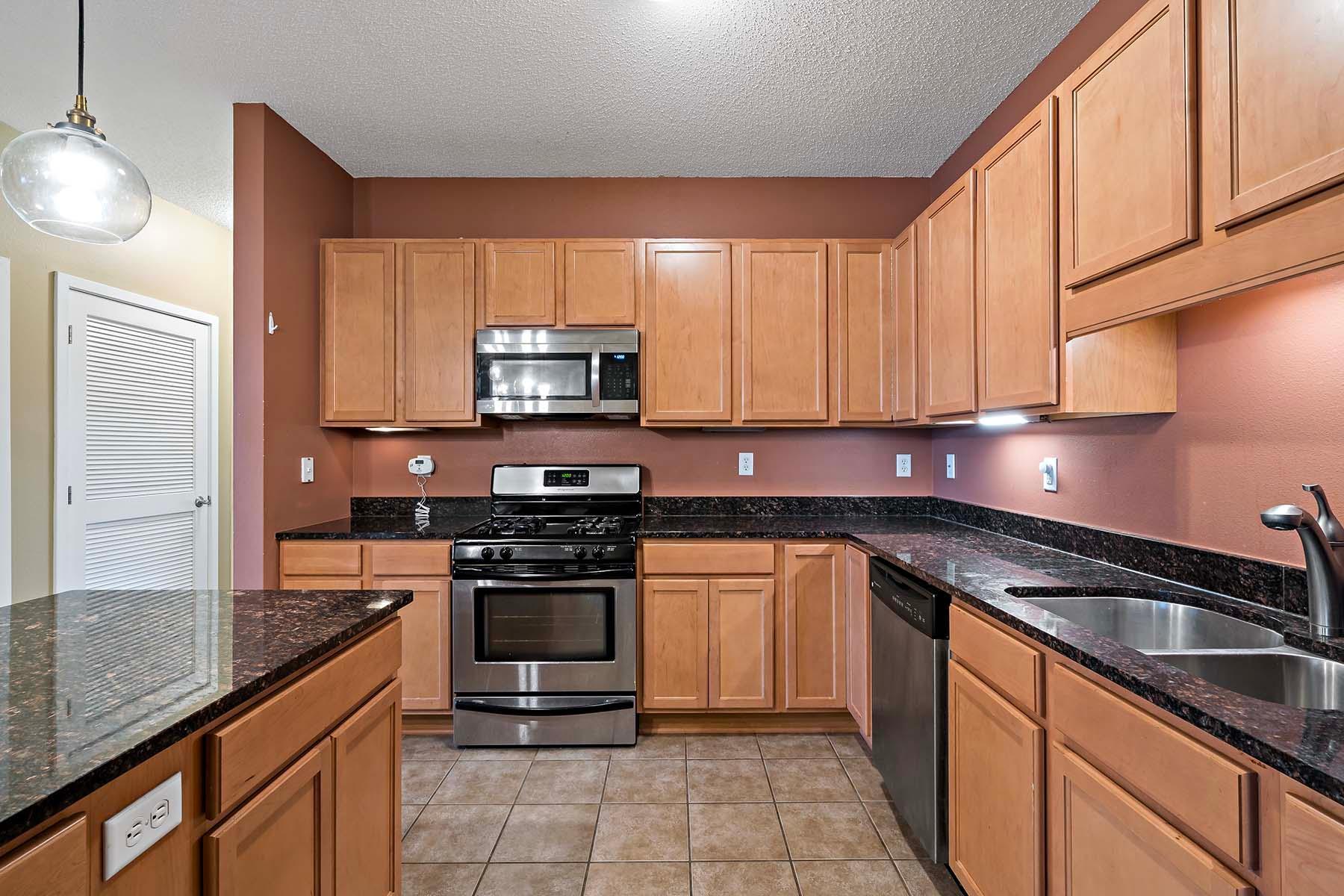 619 8th Street SE Unit: 412