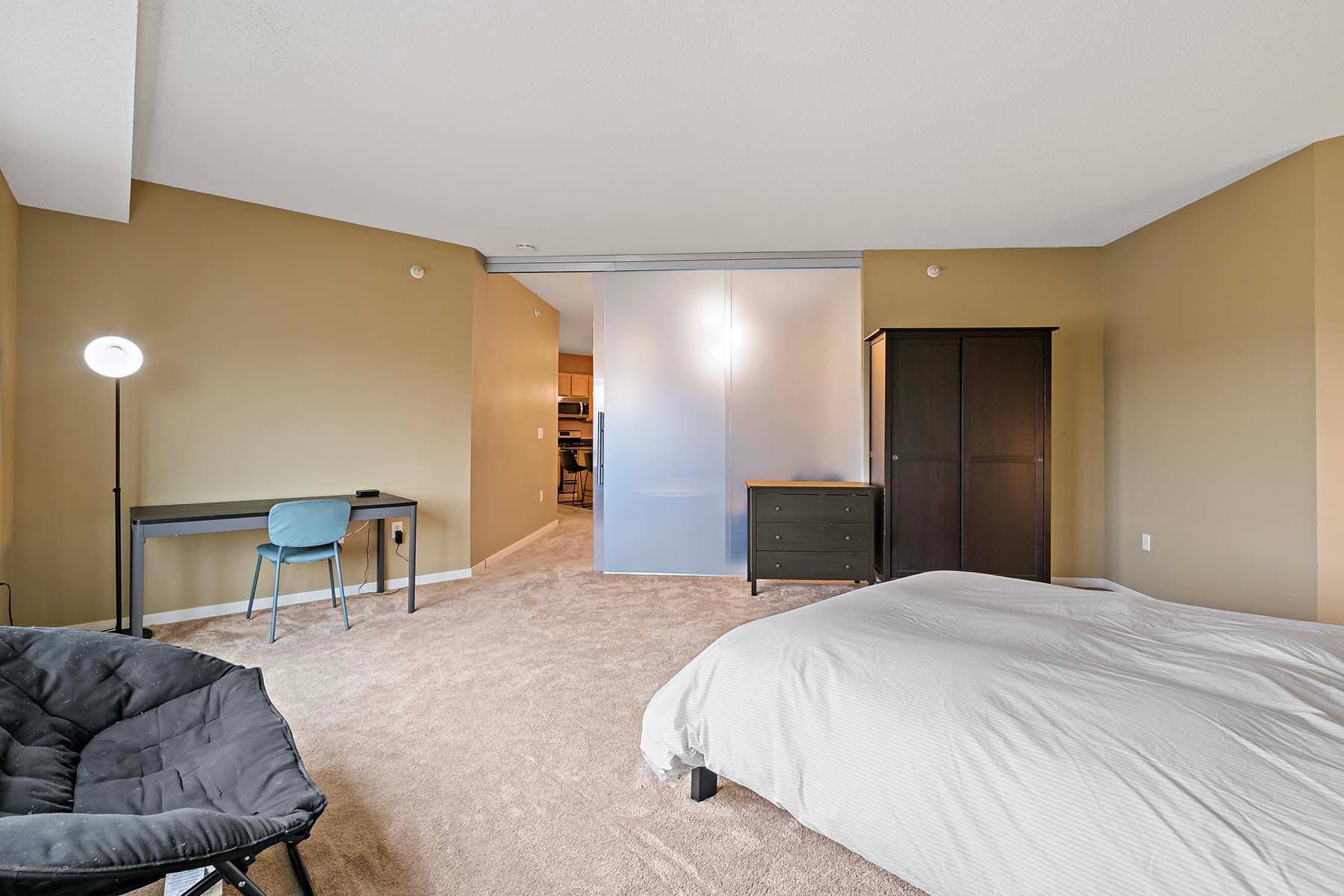 619 8th Street SE Unit: 412