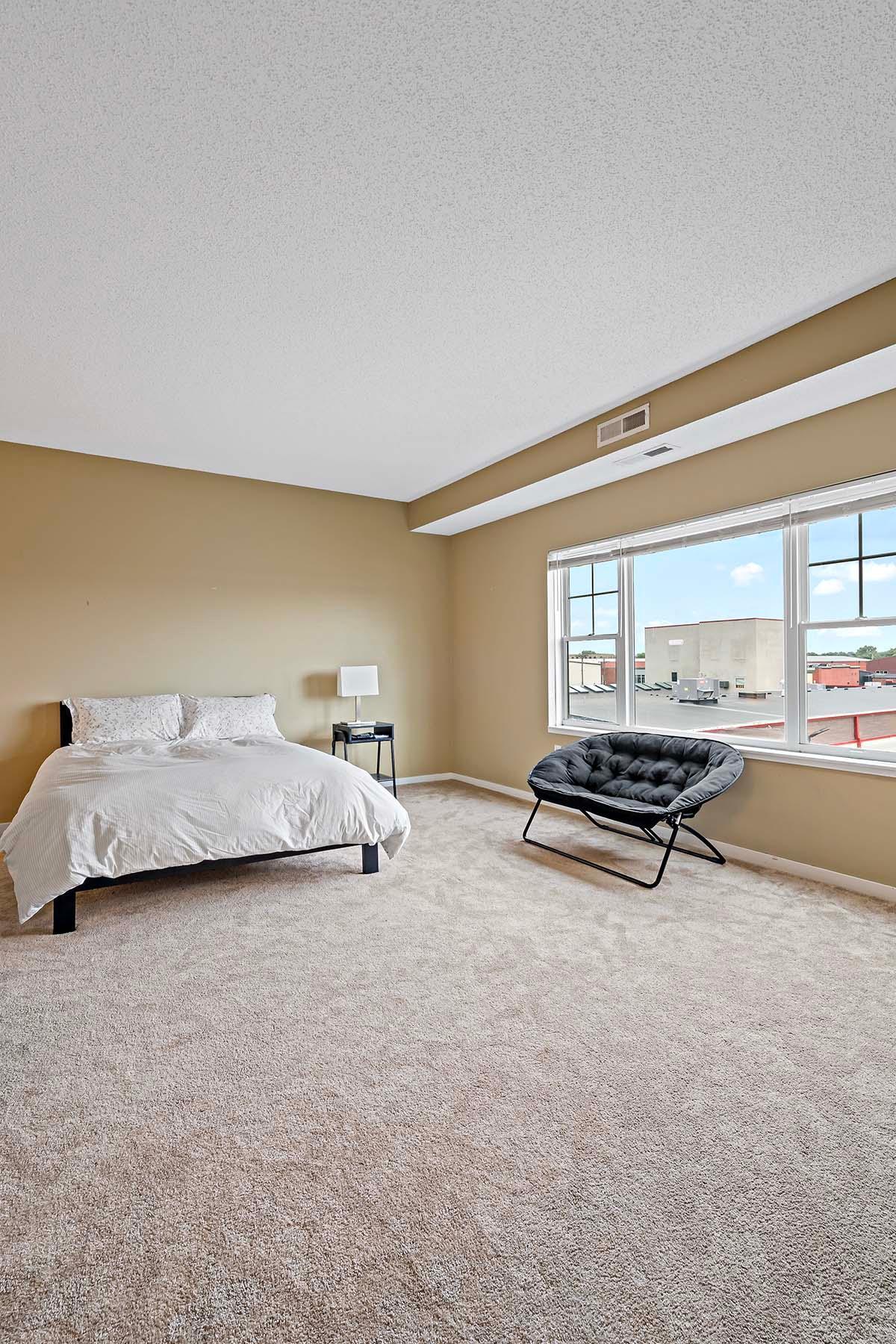 619 8th Street SE Unit: 412