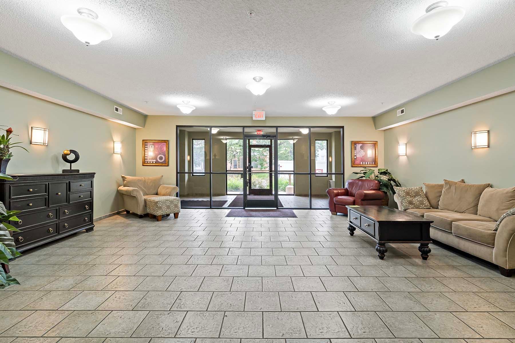 619 8th Street SE Unit: 412