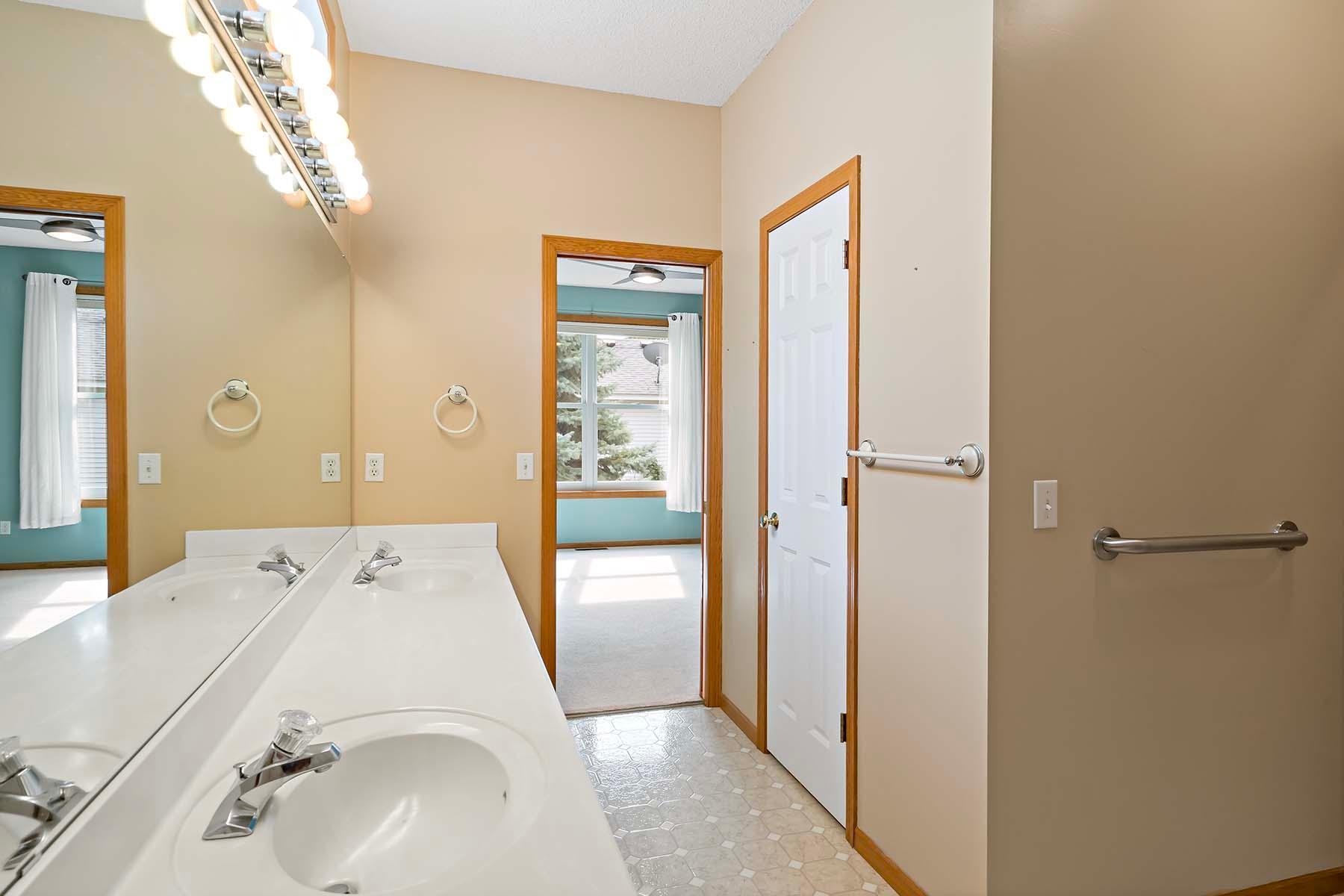 14570 Bloomfield Place